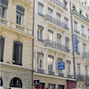 Elysee Лион